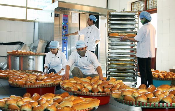 Một số thiết bị cần chuẩn bị cho quy trình sản xuất bánh mì