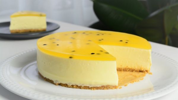 Cách làm bánh ngọt không cần lò nướng – Bánh Cheesecake vị chanh dây